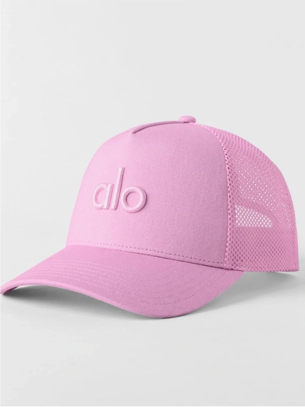 Alo Yoga District Trucker Hat Candy Heart Sweet Pink O/S